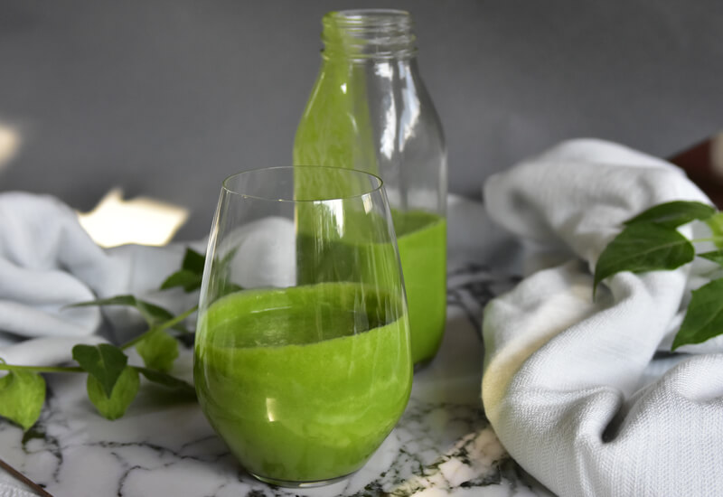 green juice in glass